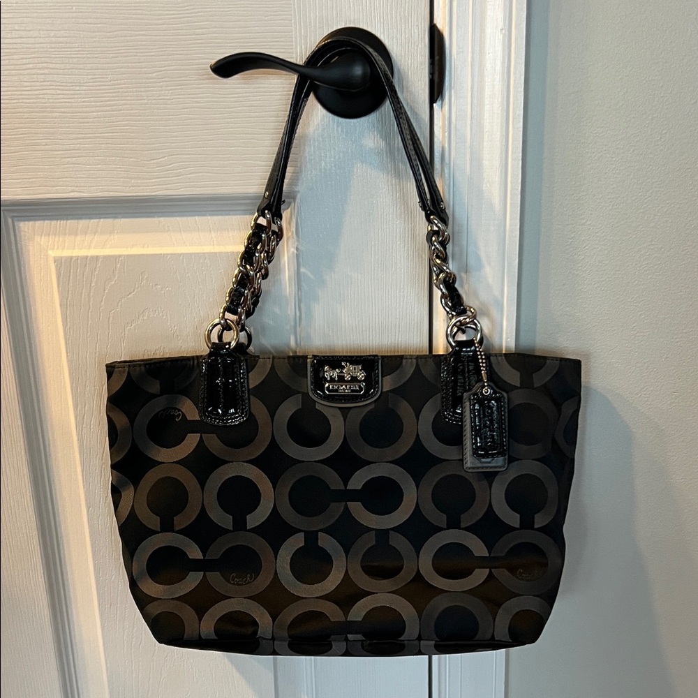 Coach Black Circle-Logo Chain Strap Tote